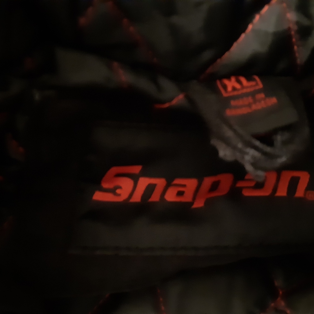 Xl Snap-On Jacket. (black)